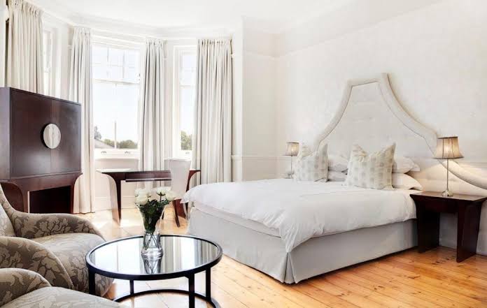 Retreat — Thanksgiving South Africa 2025 (Cape Town • Winelands • Private Safari) EARLY-BIRD SALE